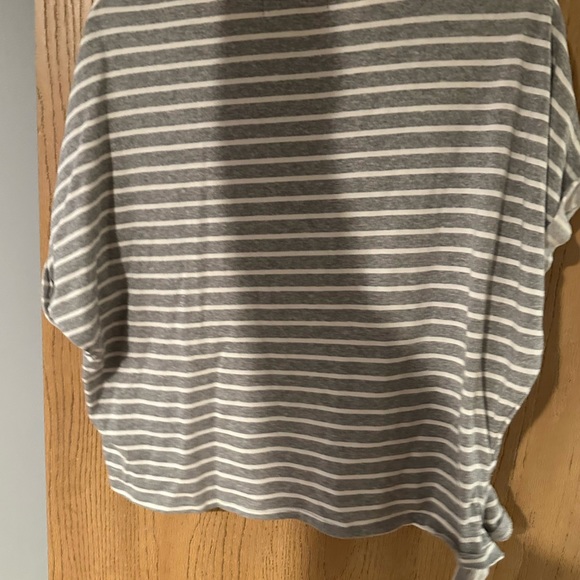 Women’s small tops about 12 in total - Picture 4 of 16